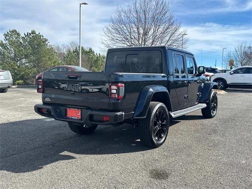 2023 Jeep Gladiator Overland