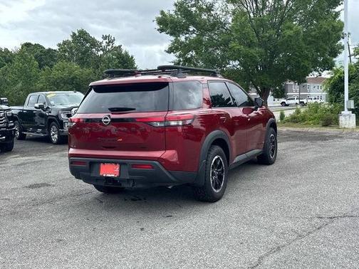 Scarlet Ember 2025 Nissan Pathfinder Rock Creek