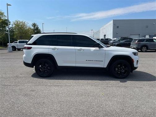 2023 Jeep Grand Cherokee Altitude