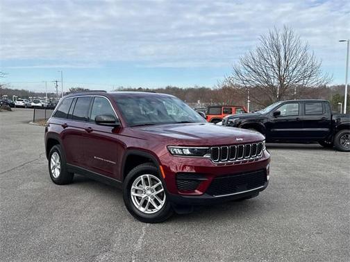 2024 Jeep Grand Cherokee Laredo X