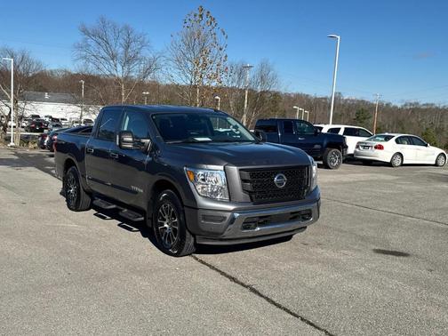 2021 Nissan Titan SV