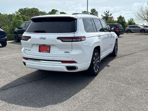 Bright White Clearcoat 2022 Jeep Grand Cherokee L Overland