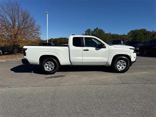 2024 Nissan Frontier S