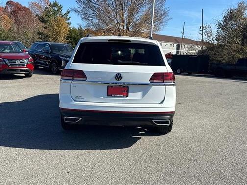2022 Volkswagen Atlas 2.0T SE w/Technology