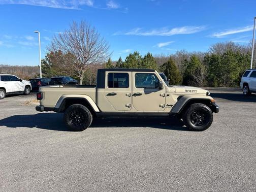 2022 Jeep Gladiator Sport