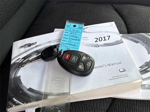 2017 Chevrolet Traverse 2LT