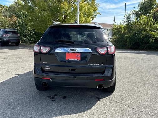 2017 Chevrolet Traverse 2LT