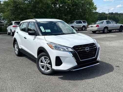 Fresh Powder 2025 Nissan Kicks Play S