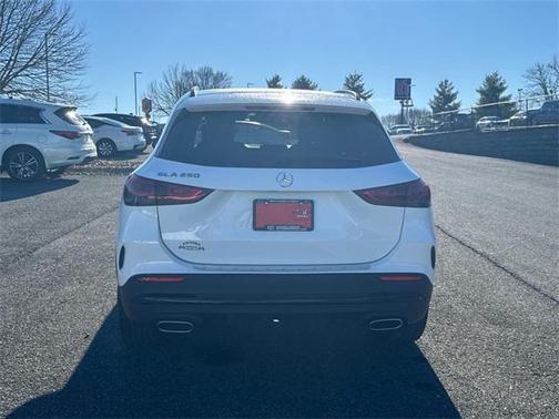 2022 Mercedes-Benz GLA 250 Base
