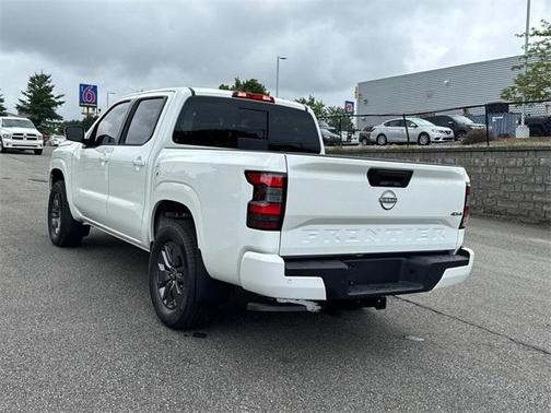 2025 Nissan Frontier SV