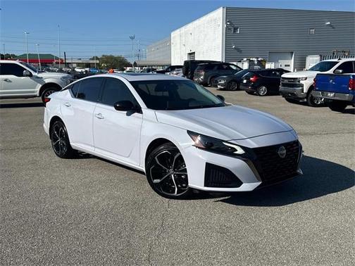 2024 Nissan Altima 2.5 SR