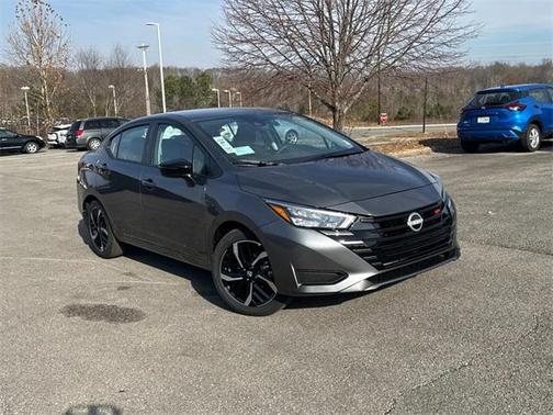 2025 Nissan Versa 1.6 SR