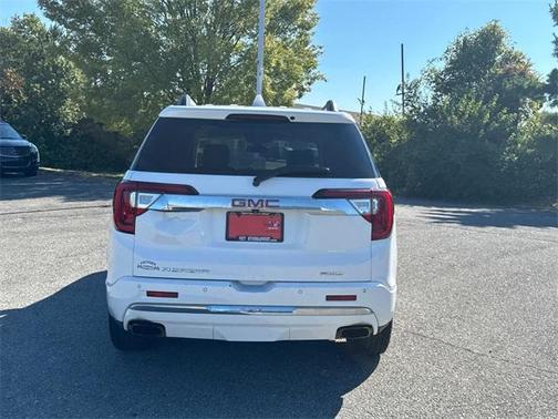 2020 GMC Acadia Denali