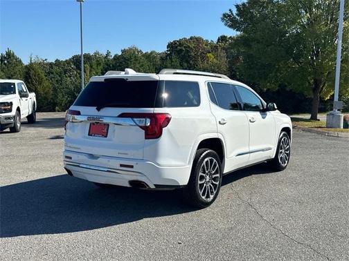 2020 GMC Acadia Denali