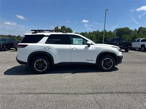 2025 Nissan Pathfinder Rock Creek
