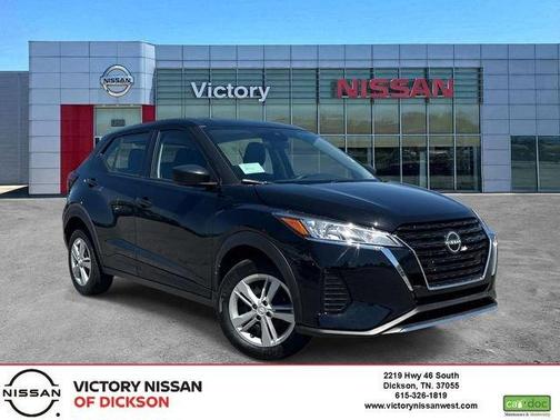 Super Black 2025 Nissan Kicks Play S