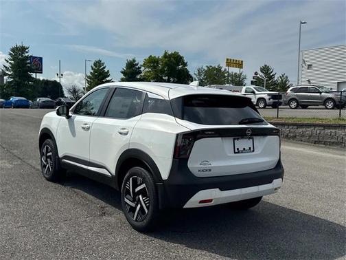 2025 Nissan Kicks SV