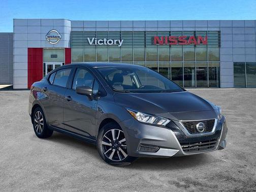 2022 Nissan Versa 1.6 SV