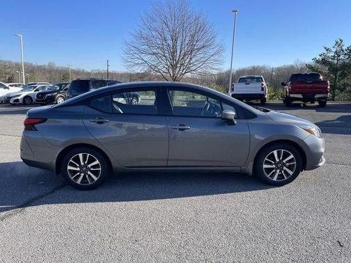 2022 Nissan Versa 1.6 SV