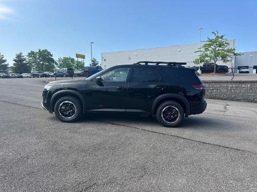 Black 2026 Nissan Pathfinder Rock Creek