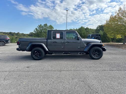 2021 Jeep Gladiator Sport