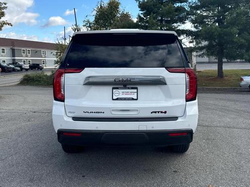 2021 GMC Yukon XL AT4