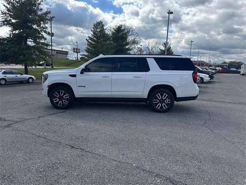 2021 GMC Yukon XL AT4