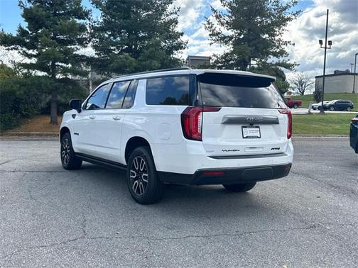 2021 GMC Yukon XL AT4