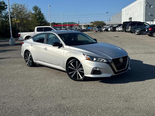 2021 Nissan Altima 2.5 SR