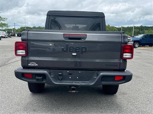 2021 Jeep Gladiator Sport