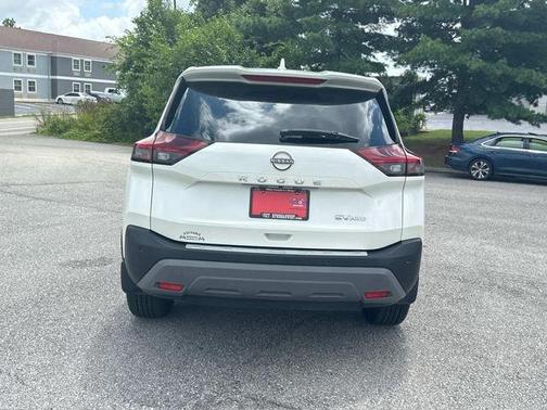 White 2023 Nissan Rogue SV