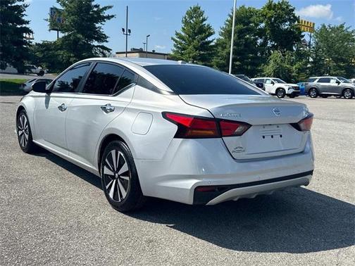 2021 Nissan Altima 2.5 SV