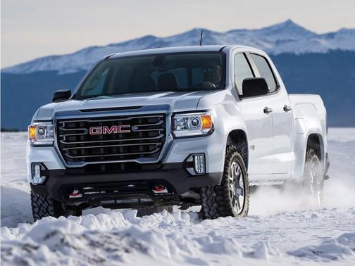 Summit White 2022 GMC Canyon AT4 w/Cloth