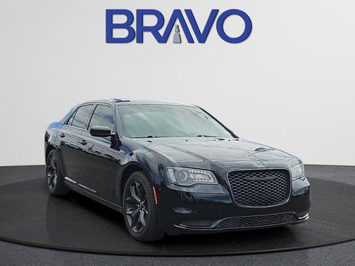 Gloss Black 2022 Chrysler 300 Touring