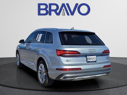 2024 Audi Q7 55 Premium Plus