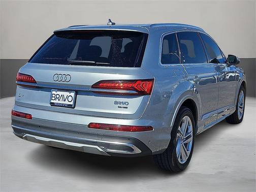 2024 Audi Q7 55 Premium Plus