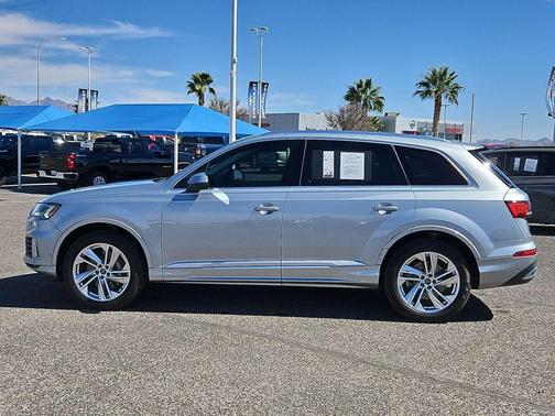 2024 Audi Q7 55 Premium Plus