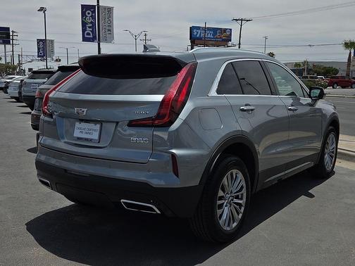 Silver Metallic 2025 Cadillac XT4 Premium Luxury