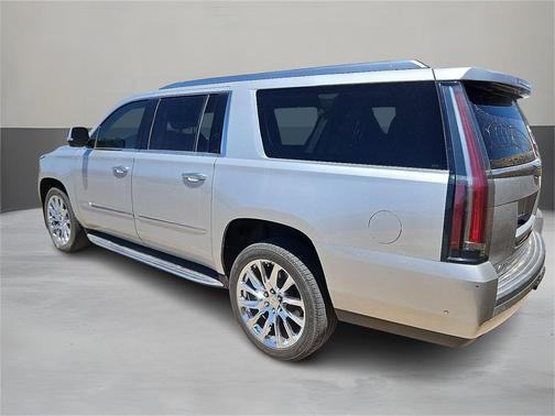 2019 Cadillac Escalade ESV Luxury