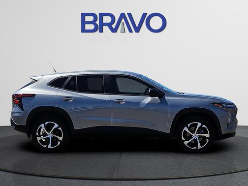 Sterling Gray Metallic 2025 Chevrolet Trax 1RS