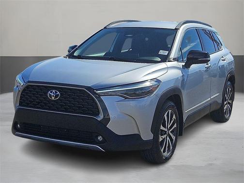 2025 Toyota Corolla Cross XLE