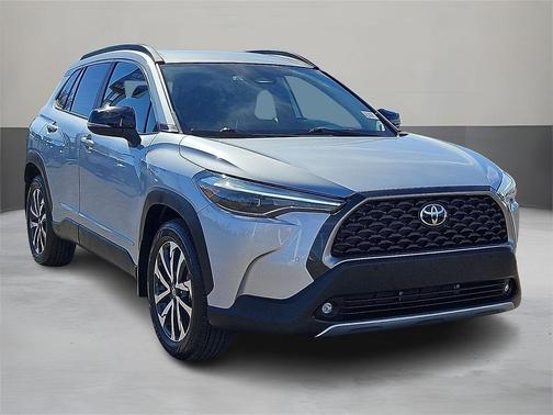 2025 Toyota Corolla Cross XLE