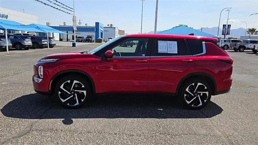 2024 Mitsubishi Outlander SE