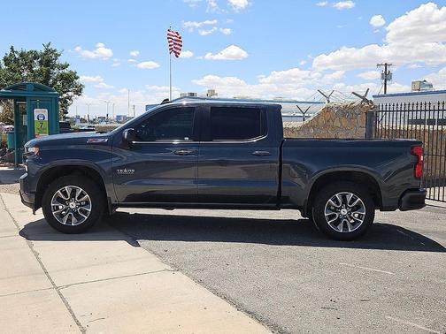 Shadow Gray Metallic 2020 Chevrolet Silverado 1500 RST
