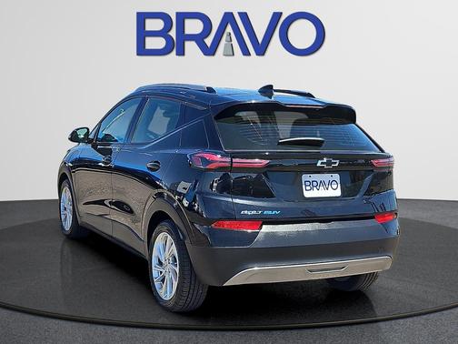 Mosaic Black Metallic 2023 Chevrolet Bolt EUV LT