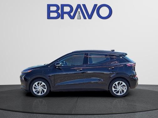 Mosaic Black Metallic 2023 Chevrolet Bolt EUV LT