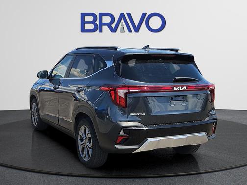 Gravity Gray 2024 Kia Seltos S