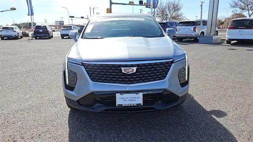 2024 Cadillac XT4 Premium Luxury