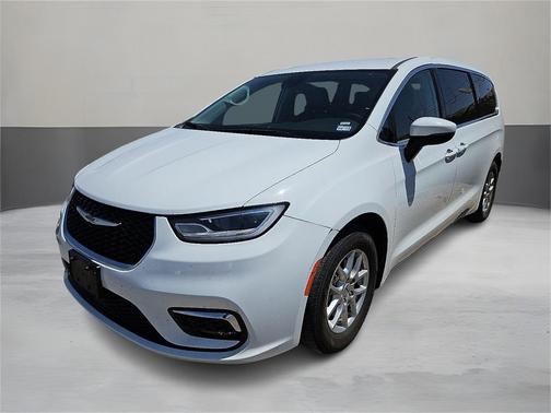 2023 Chrysler Pacifica Touring-L