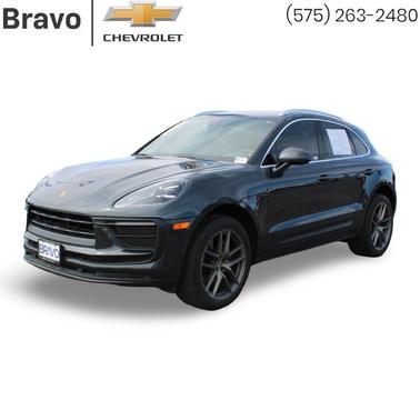 2022 Porsche Macan Base
